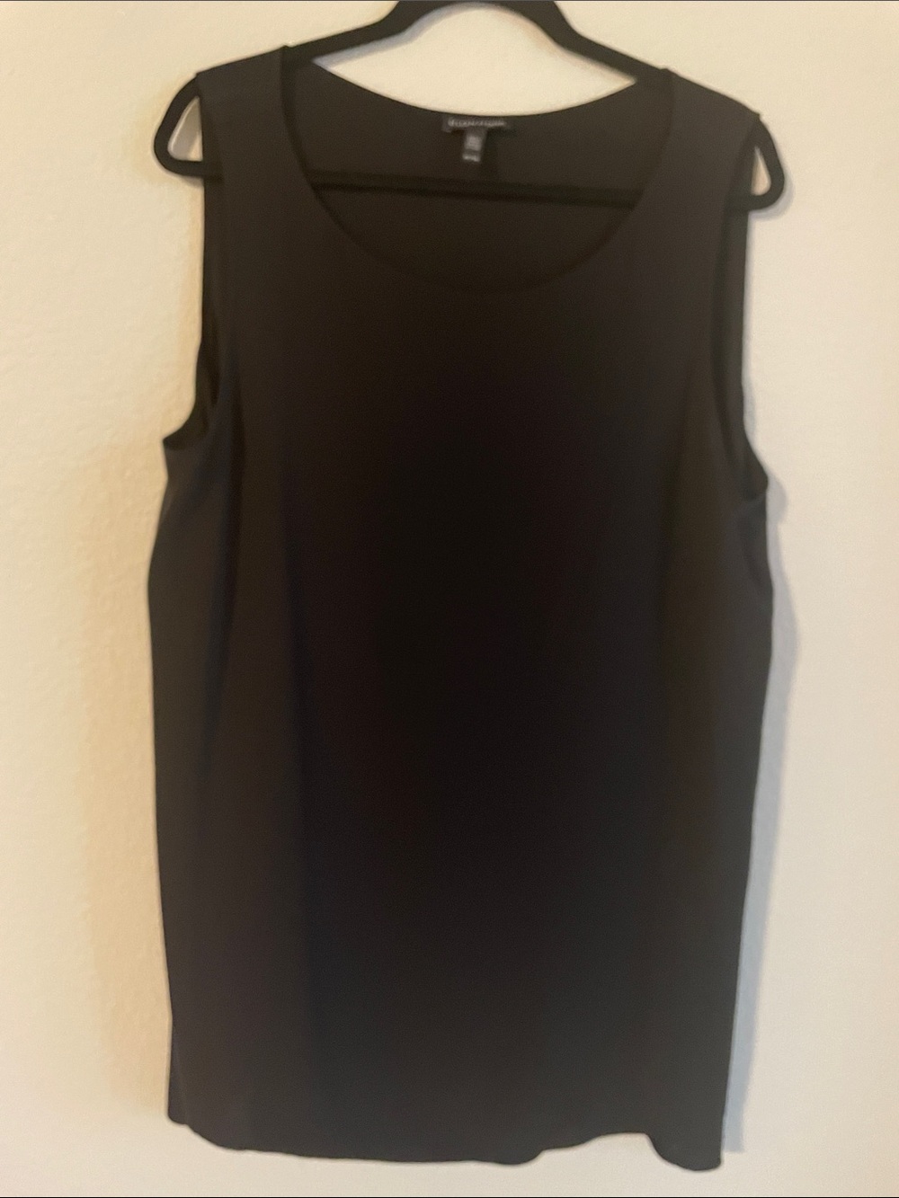 Eileen Fisher Black Sleeveless Scoop Neck Tank